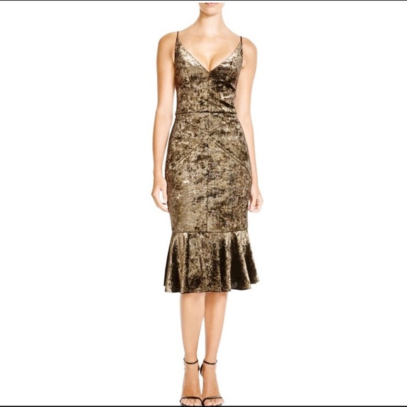 Black Halo Dresses & Skirts - NWT Black Halo Velvet Flounce dress.